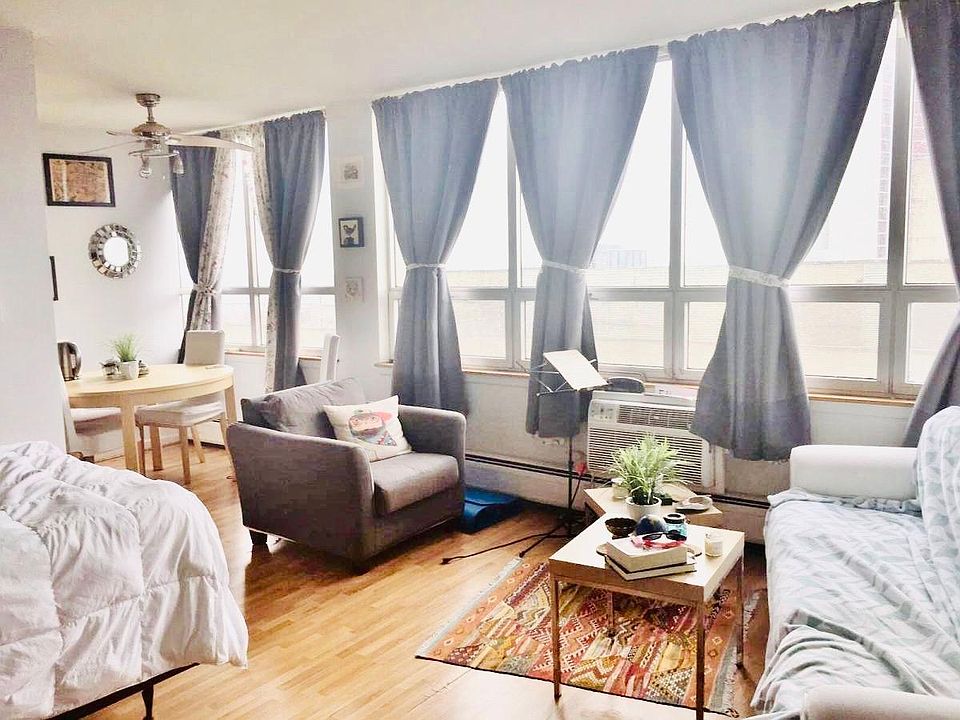 1st image of 6171 N Sheridan Rd APT 2708