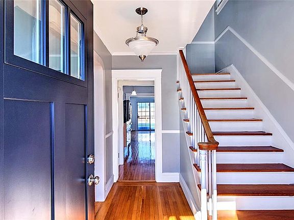 3rd image of 42 Mountain Ave