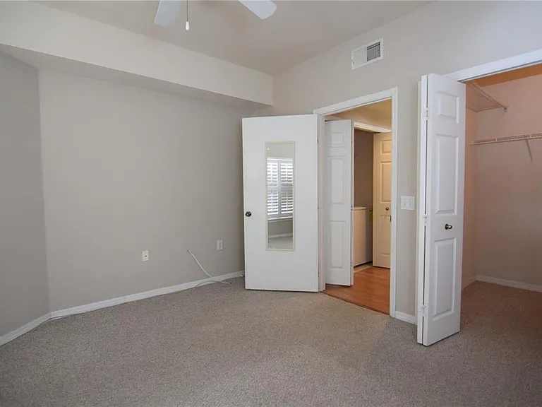 5122 Northridge Rd #202 — Photo 13
