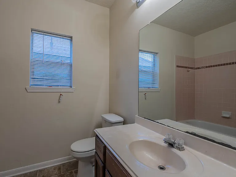 17030 Macleish Dr — Photo 18