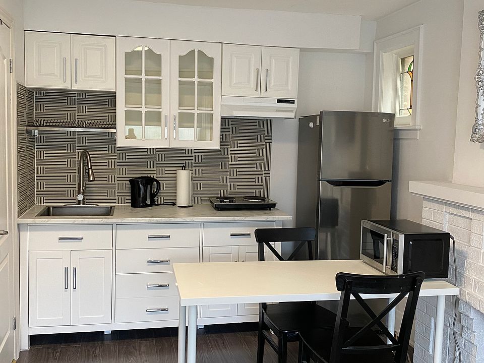 1st image of 2518 Lake Shore Blvd W #2518