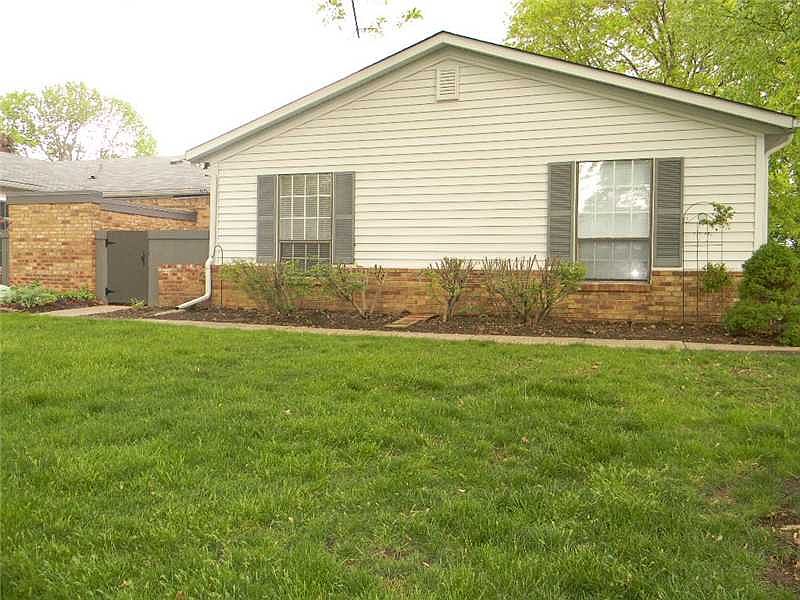 1st image of 4411 Clovelly Ct