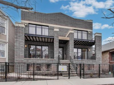 3339 N Ridgeway Ave #2S, Chicago, IL, 60618