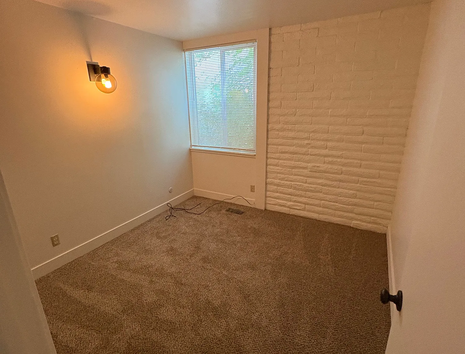 2 bed, 850 sqft, $1,200 — Photo 4