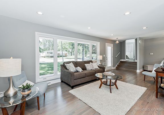2nd image of 701 S Ahrens Ave