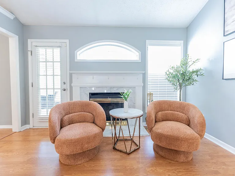 4589 Brook Farms Dr — Photo 35