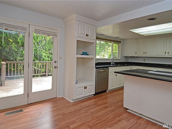 3rd image of 37630 40th Ave S