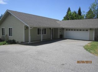 124 Pine Ln, Grass Valley, CA 95945