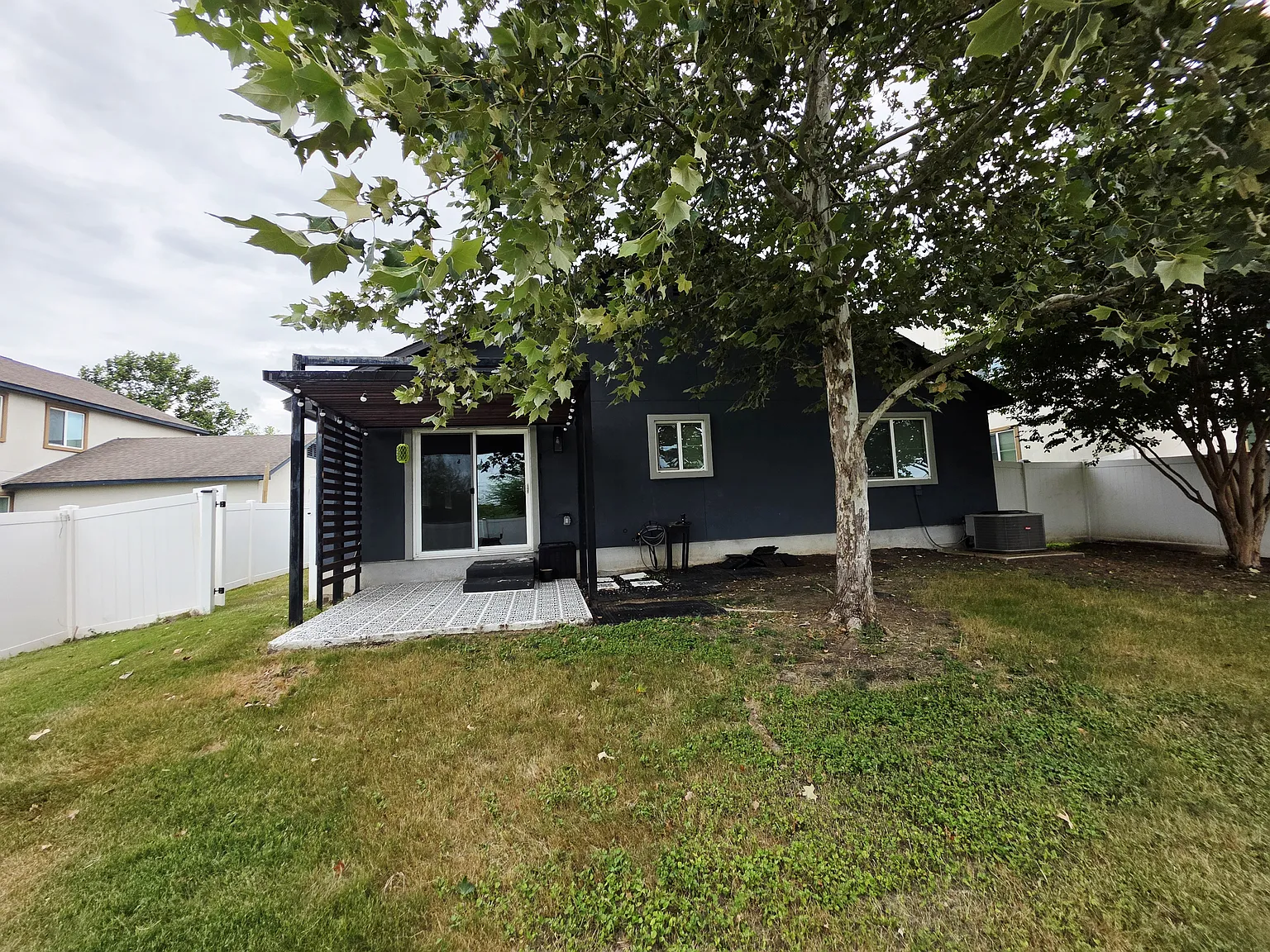 11200 Mickelson Dr — Photo 4