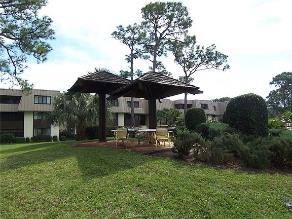 3rd image of 1800 SE Saint Lucie Blvd APT 8-201