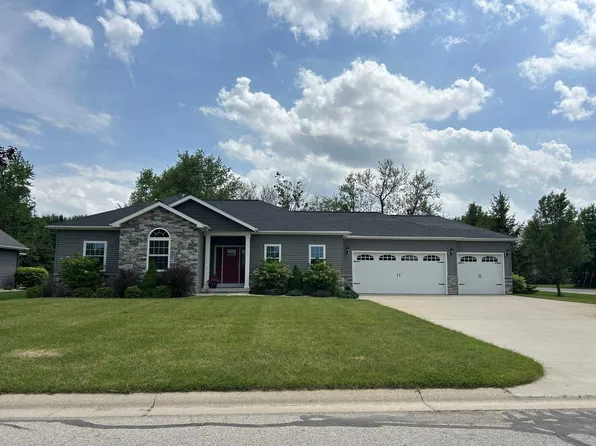 1903 E Blossom Ln, Warsaw, IN 46580