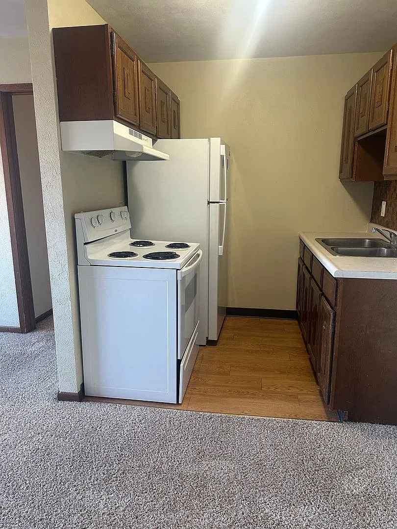 Meadowview Apartments — Photo 1