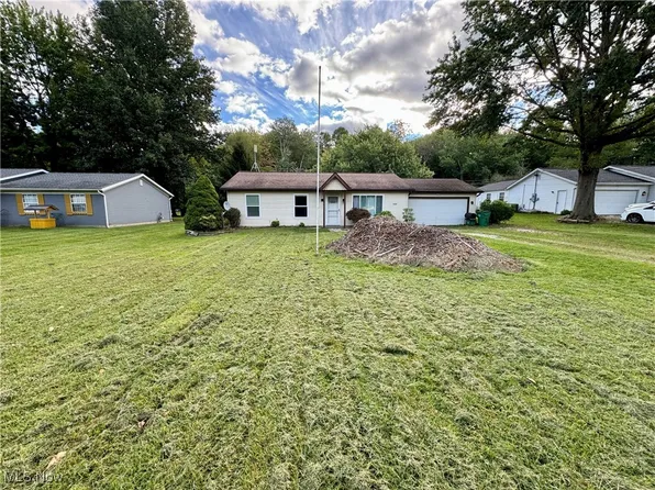 1425 Bennett Rd, Madison, OH 44057