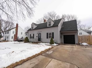 506 Terrace Dr, Waterloo, IA 50702