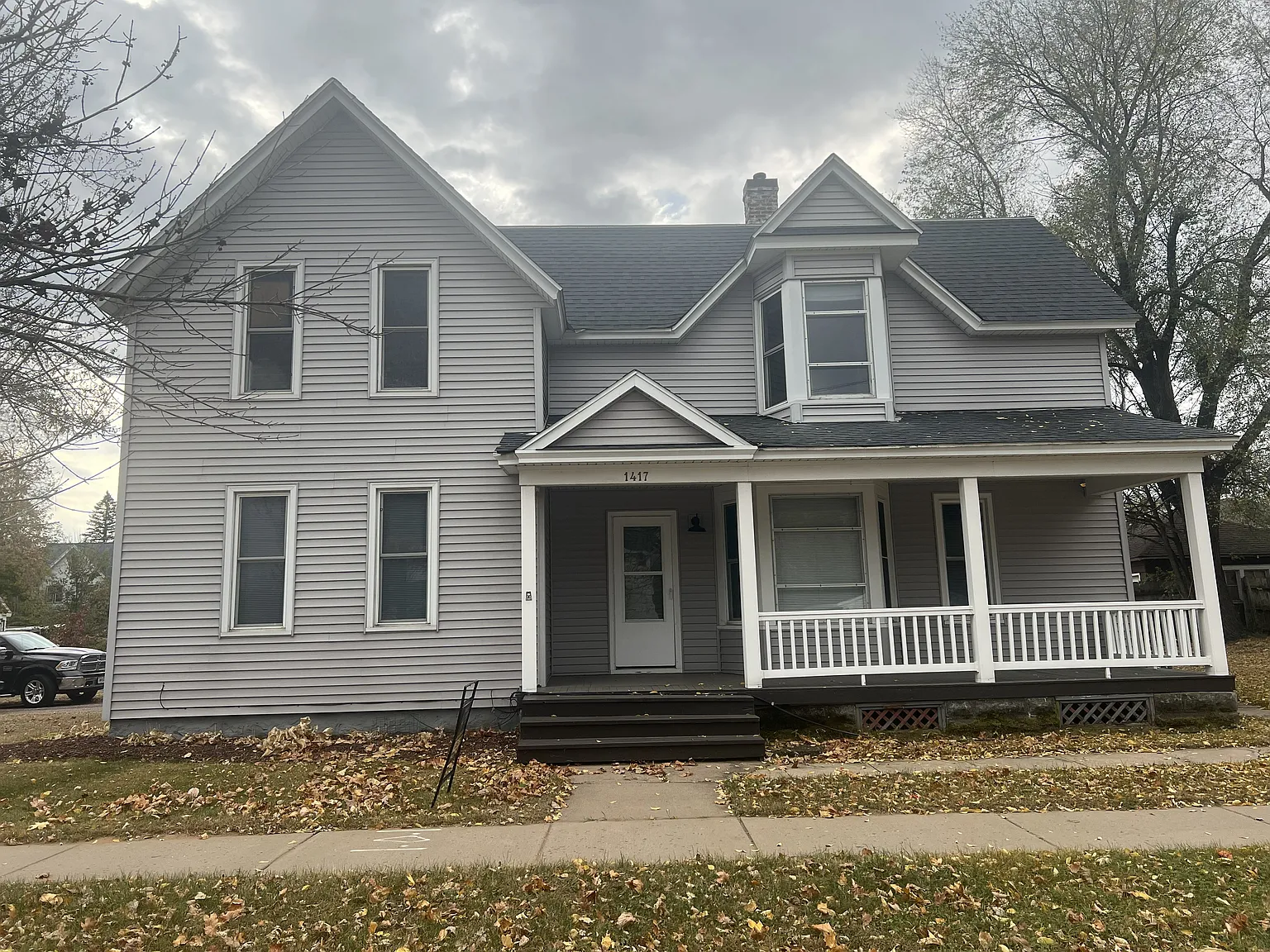 2 bed, 1850 sqft, $1,149 — Photo 1