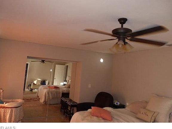 3rd image of 109 Willow Creek Ln
