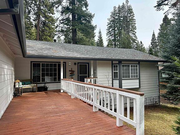 3rd image of 811 Golf Club Rd