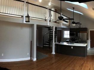 85 Old Glenham Rd #2, Fishkill, NY 12524