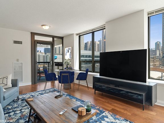 4th image of 400 N La Salle Dr APT 1204