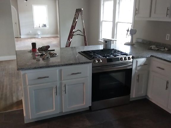 5th image of 2917 Avenue I