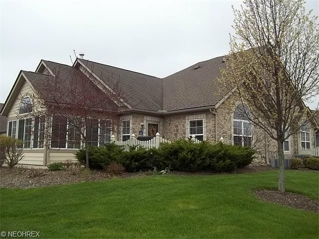 1st image of 221 Arlington Dr