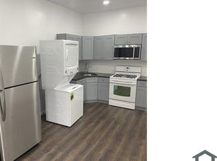 4692 Hawthorne St, Philadelphia, PA 19124