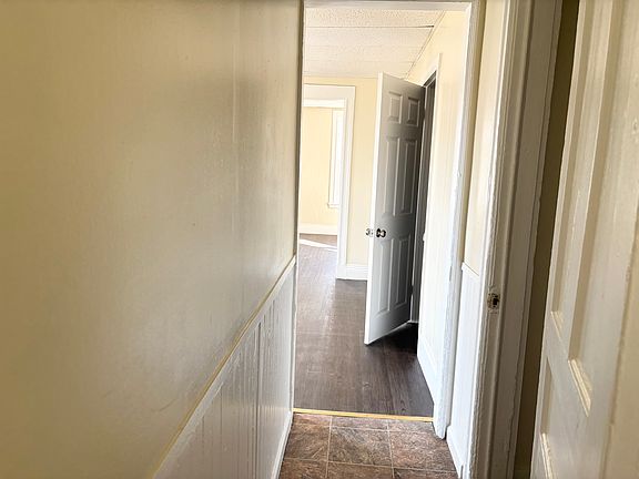 4th image of 142 Bradley St