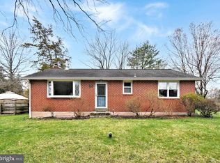 725 Mine Hill Rd, Schwenksville, PA