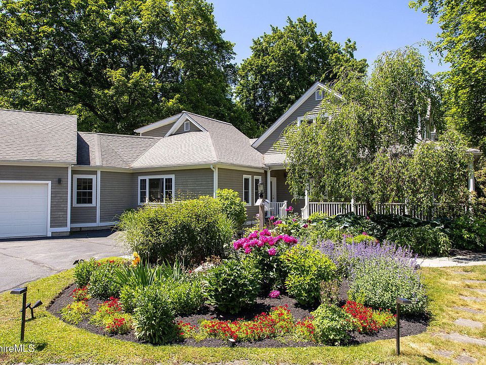1st image of 3 Cornwall Dr