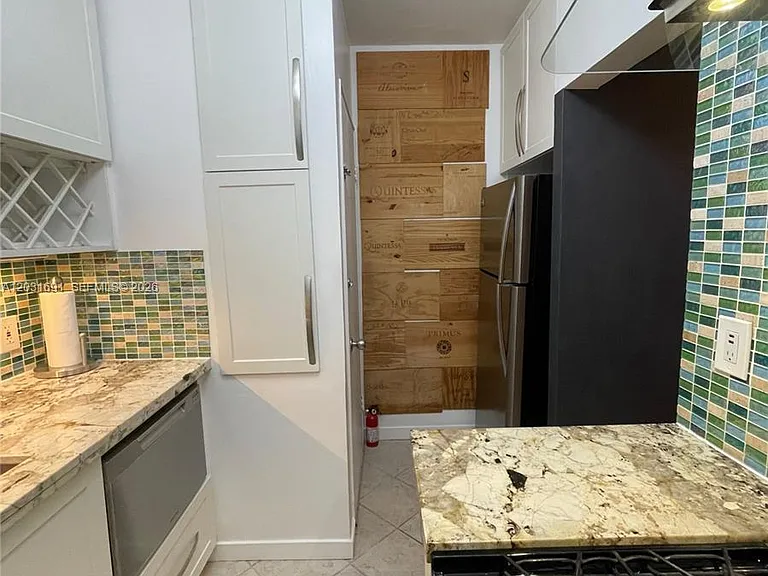4740 Pine Tree Dr #25 — Photo 8