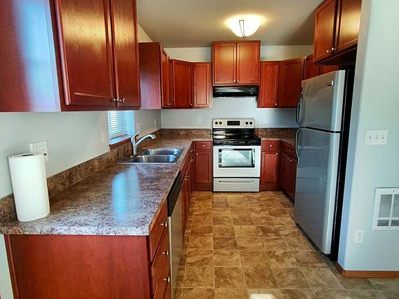 2nd image of 2131 Hoyt Ave #A