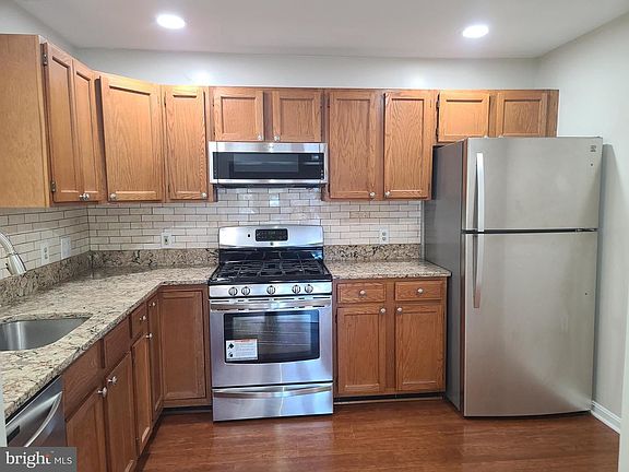 2nd image of 15311 Diamond Cove Ter #5-L
