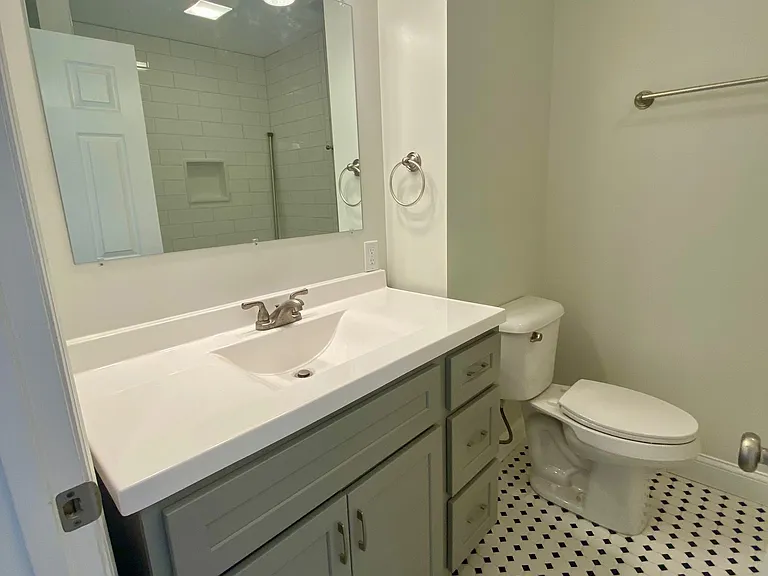 3464 S Spring Ave #A — Photo 15