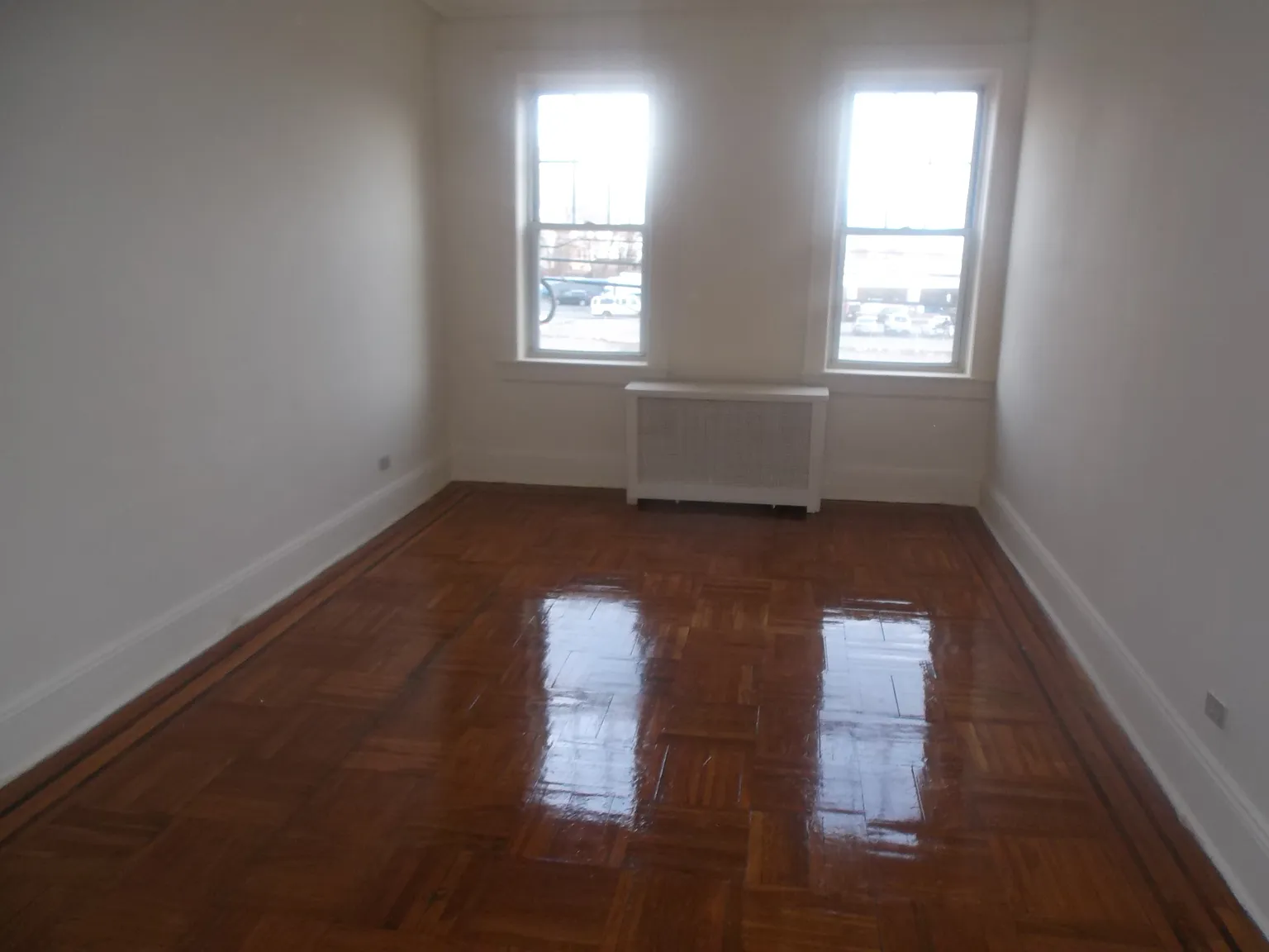 1033 Stuyvesant Avenue — Photo 3
