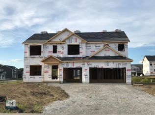 8272 W 92nd Ave, Saint John, IN 46373
