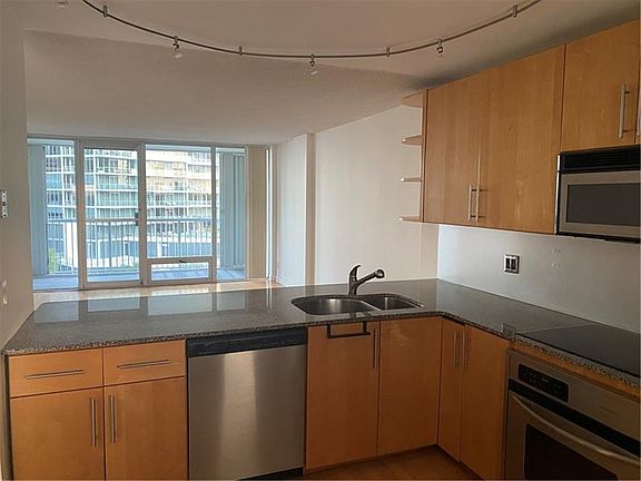 2nd image of 2200 NE 33rd Ave APT 8C
