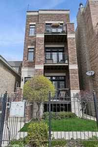 2032 W Augusta Blvd #1, Chicago, IL, 60622