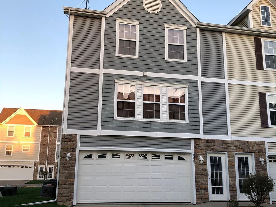 1st image of 391 NE Kingwood