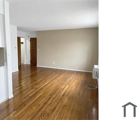 2nd image of 3628 Morganford Rd APT 5