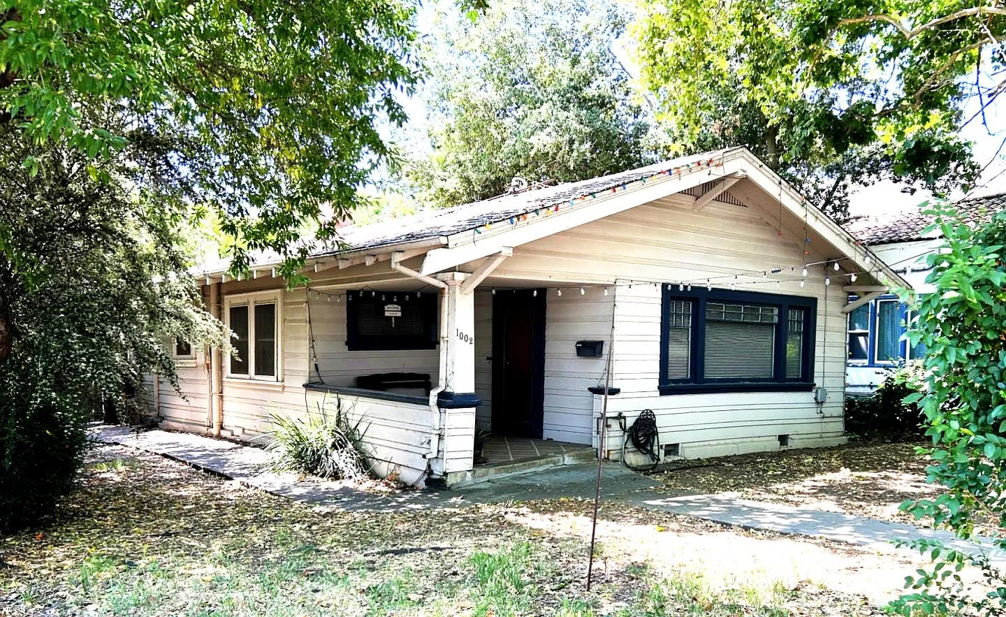 1002 California Ave photo 1