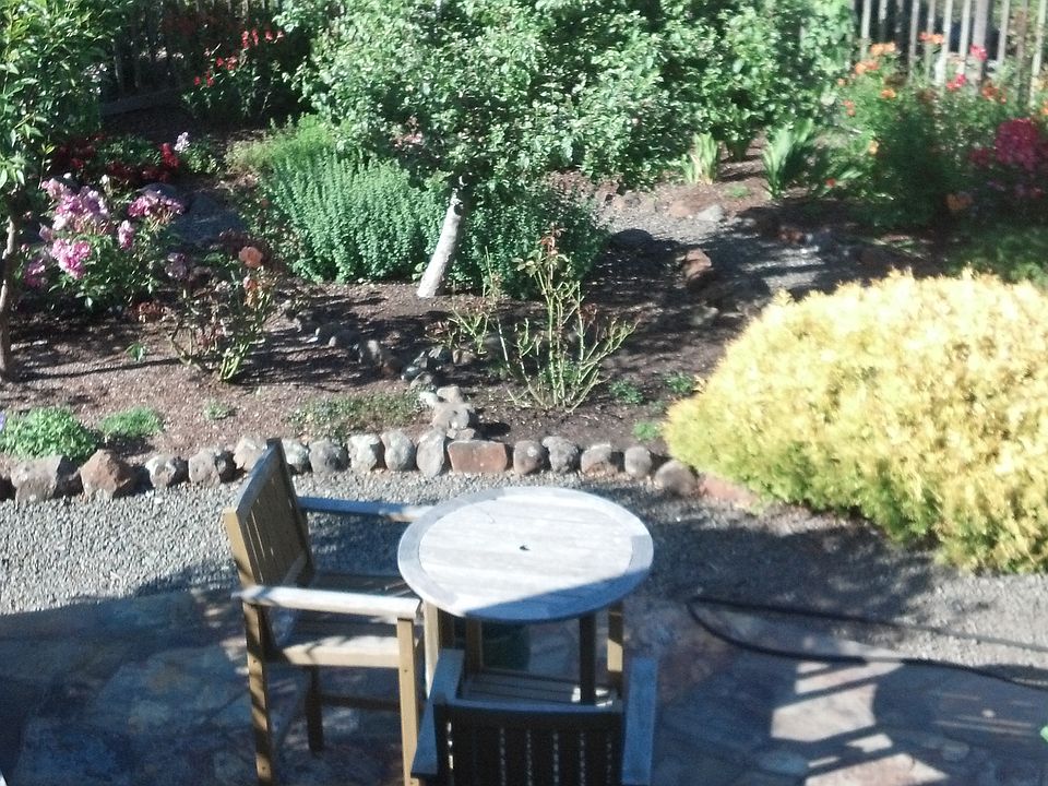2nd image of 44710 Larkin Rd