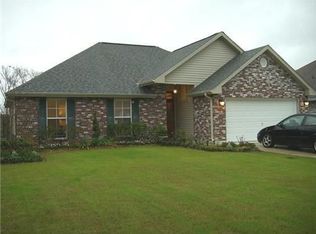 600 Foxwood Ln, La Place, LA 70068