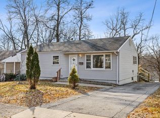 1000 Edgehill Dr, Saint Louis, MO