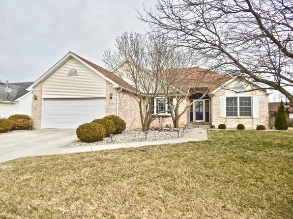 578 S Poplar St, Manteno, IL 60950