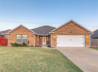 1124 Bryan Dr, Moore, OK 73160