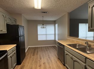 100 Island Blvd, Warner Robins, GA 31088