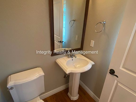 5th image of 7840 Inverness Blvd