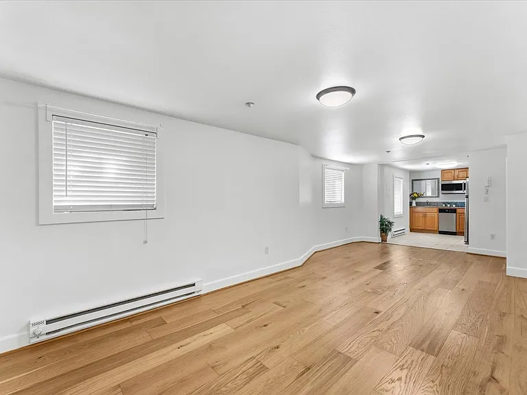 1714 NW Couch St #20 — Photo 14