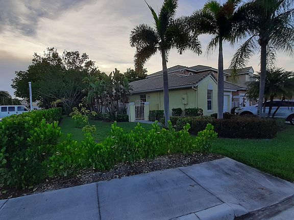 Front Yard Street View