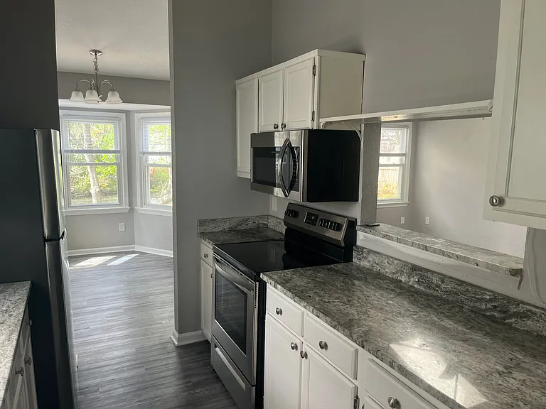 612 Bridgewater Arch — Photo 8